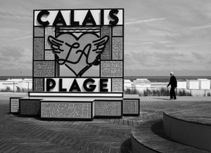 Coach Calais